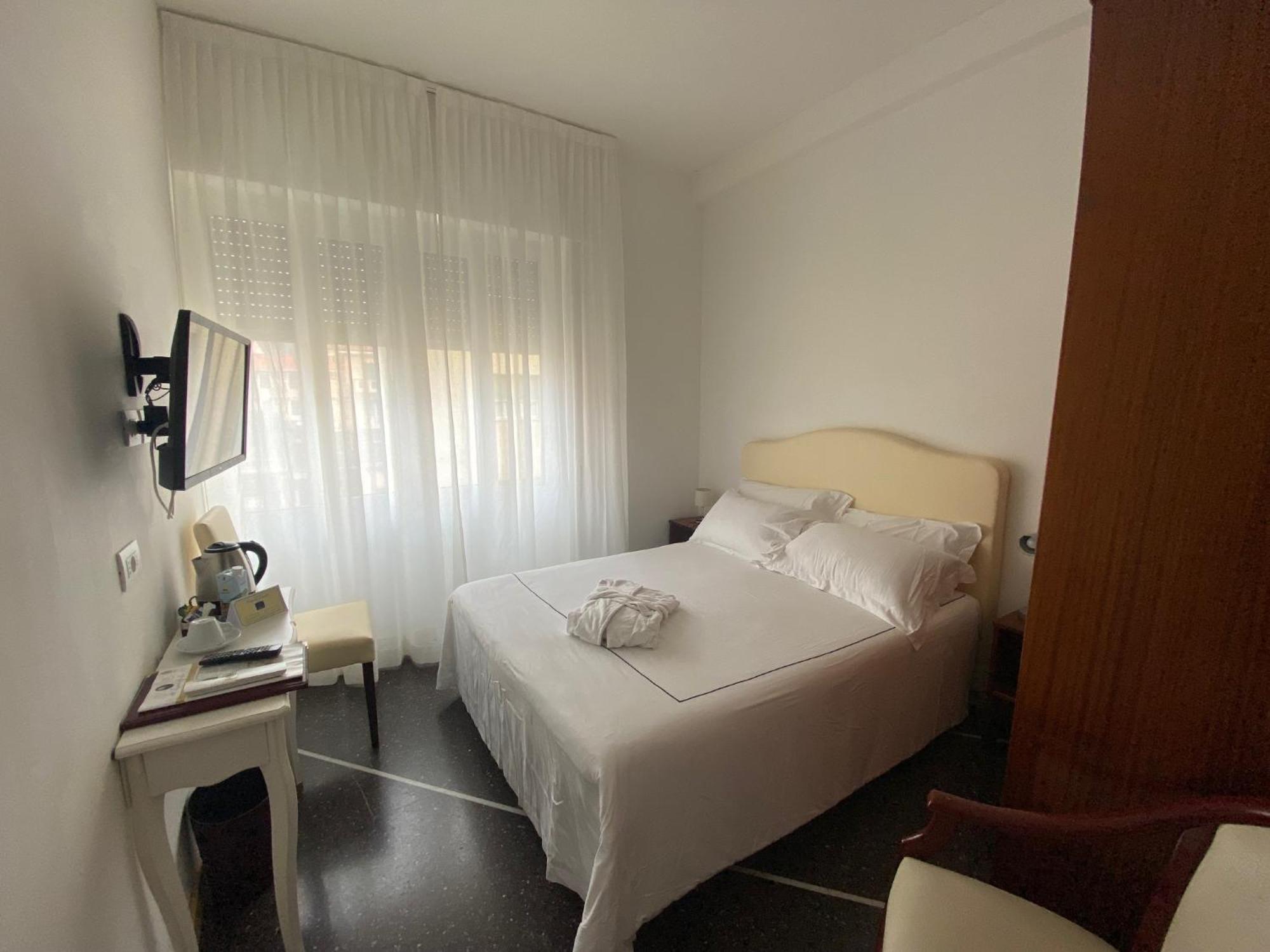 Hotel Internazionale Finale Ligure Eksteriør billede