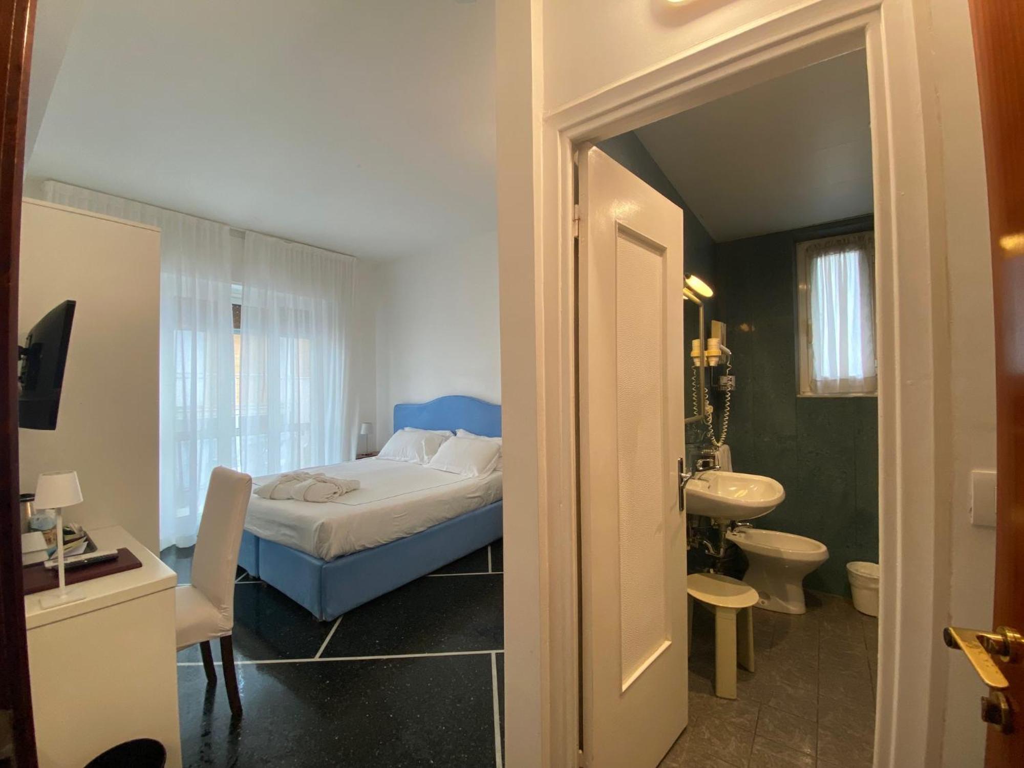 Hotel Internazionale Finale Ligure Eksteriør billede